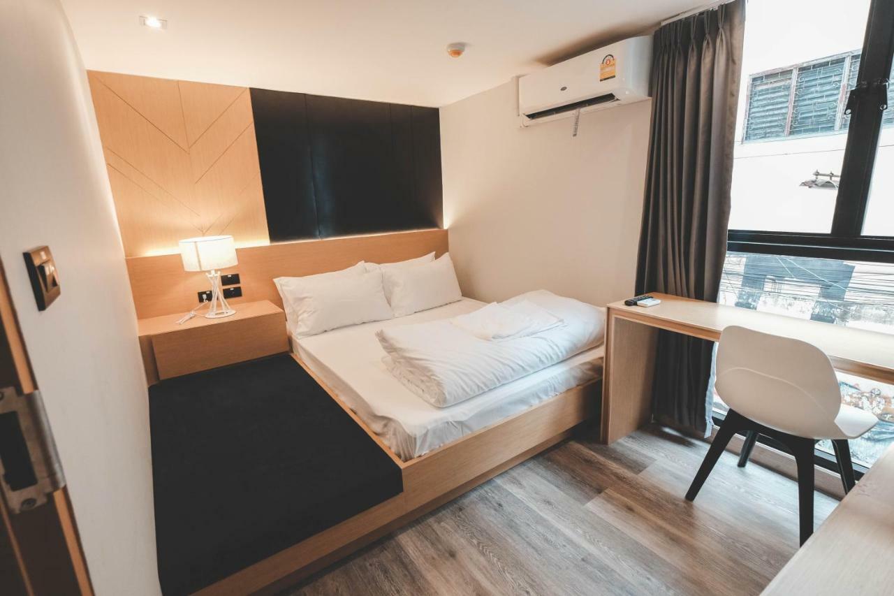 Stay Thapae Hostel Csiangmaj Kültér fotó