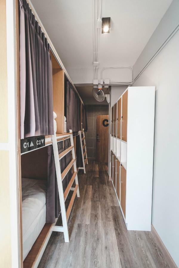 Stay Thapae Hostel Csiangmaj Kültér fotó
